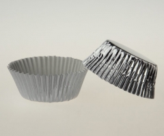 Metallic foil baking cup